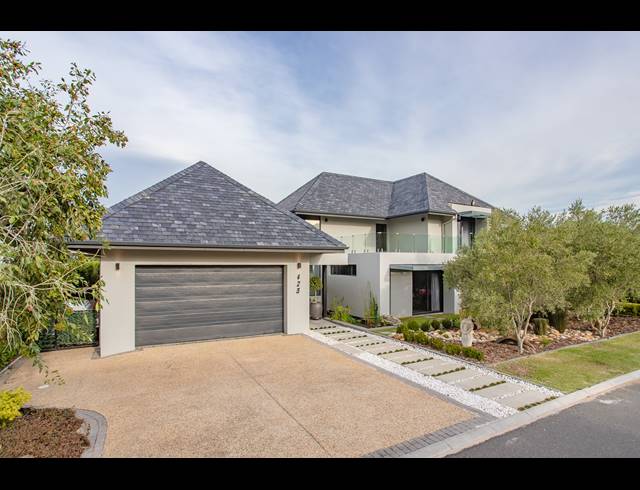 3 BEDROOM HOUSE RENTED IN PEARL VALLEY GOLF & COUNTRY ESTATE